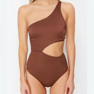 NWT Cupshe One Piece Ribbed Cut Out One Shoulder Swimsuit in Coffee Size S